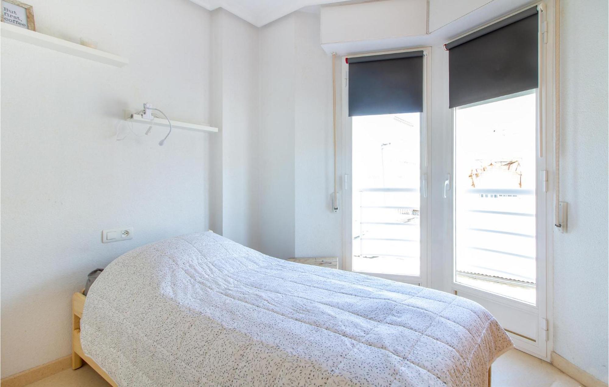 2 Bedroom Lovely Home In ซานตาโปลา ภายนอก รูปภาพ