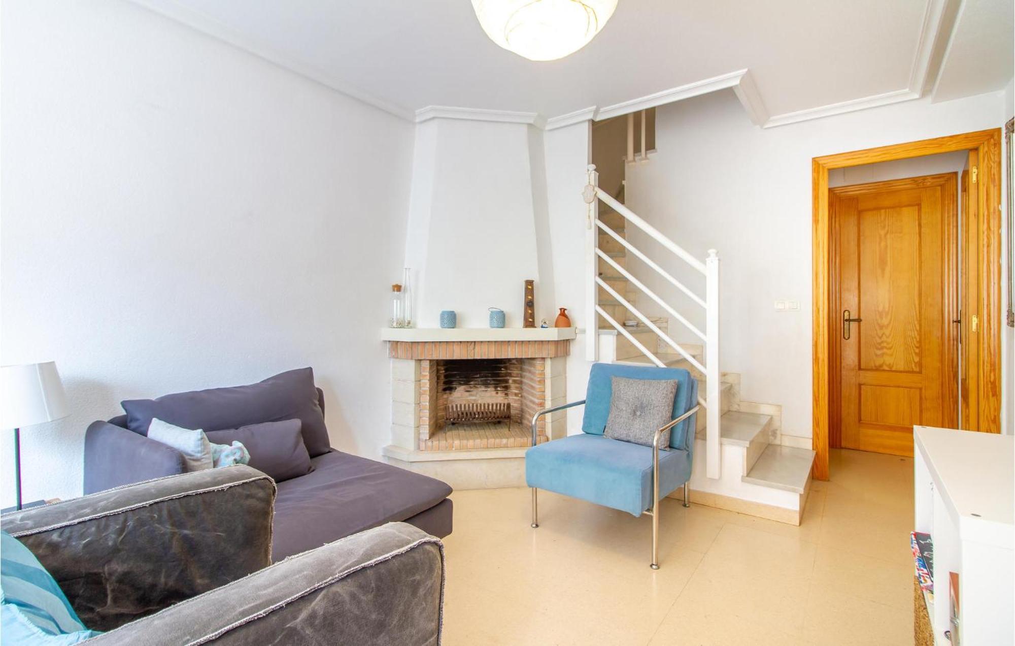 2 Bedroom Lovely Home In ซานตาโปลา ภายนอก รูปภาพ
